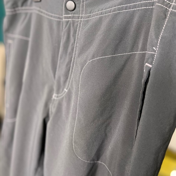 Marmot Work Out Short Capris Size Small - Picture 6 of 6